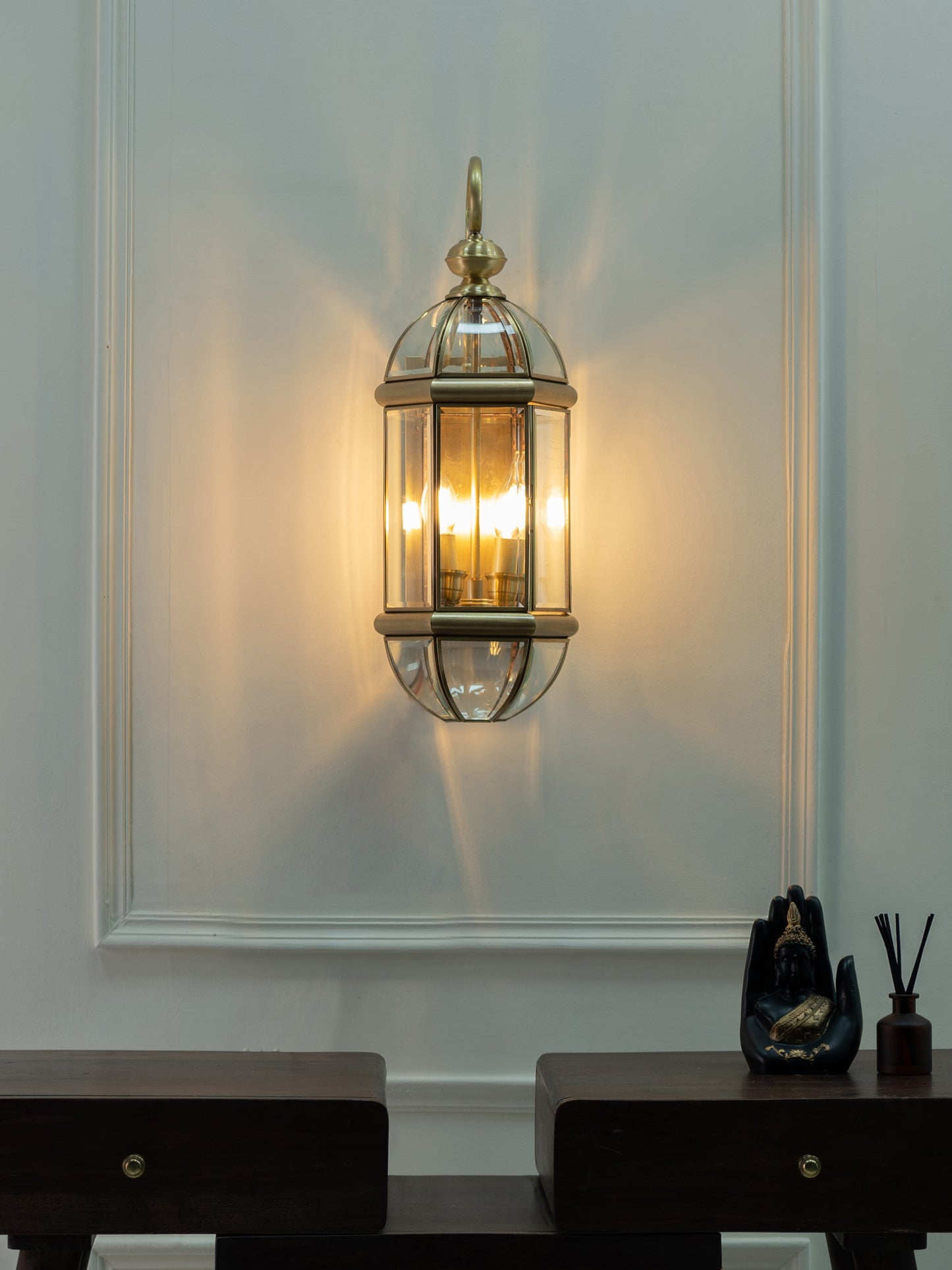 Suvarna wall light