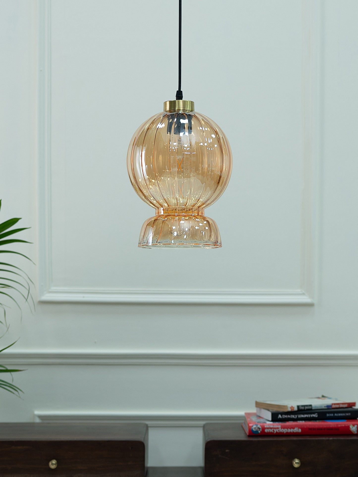 Bela Pendant
