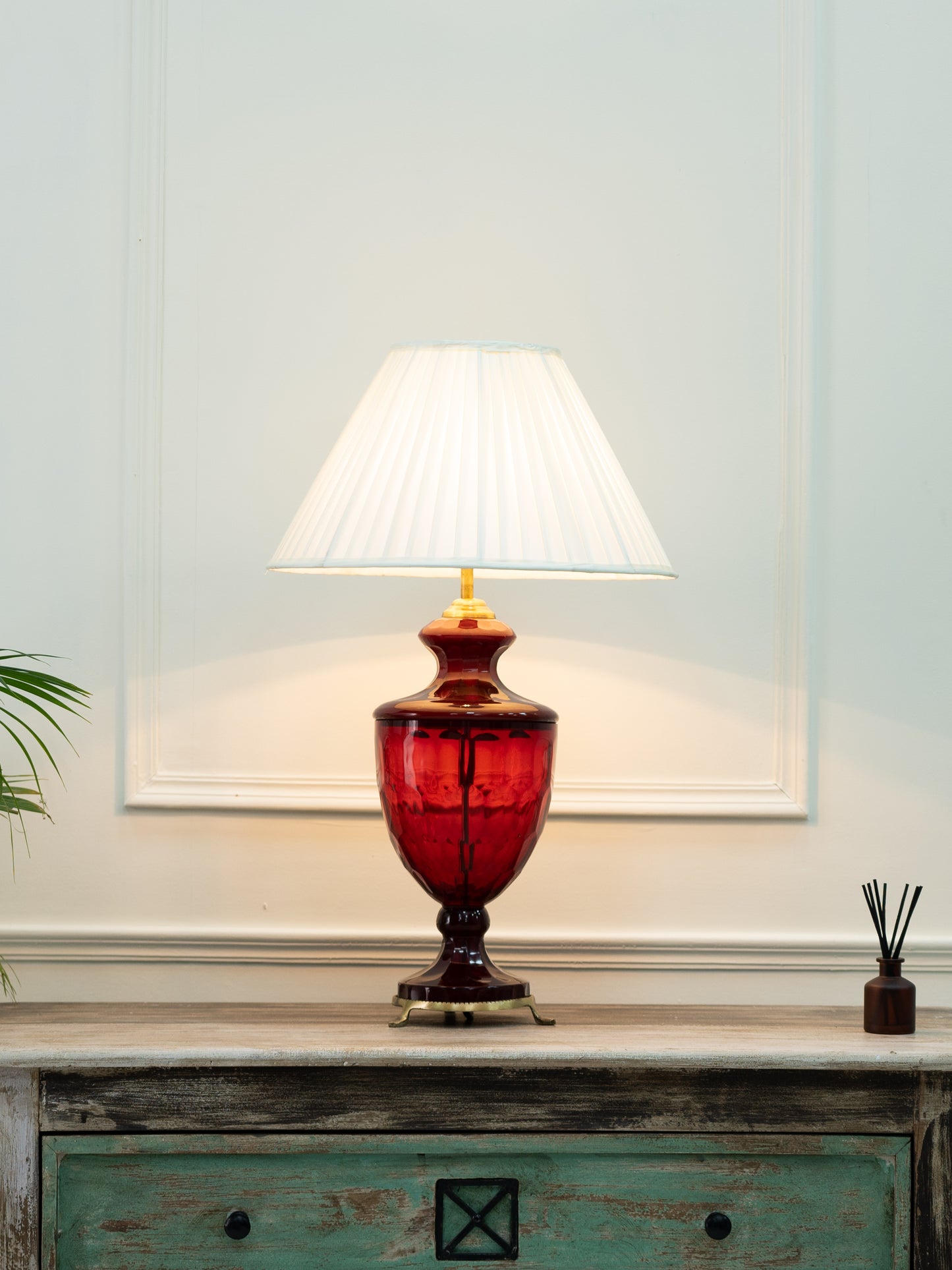 Gul Table Lamp