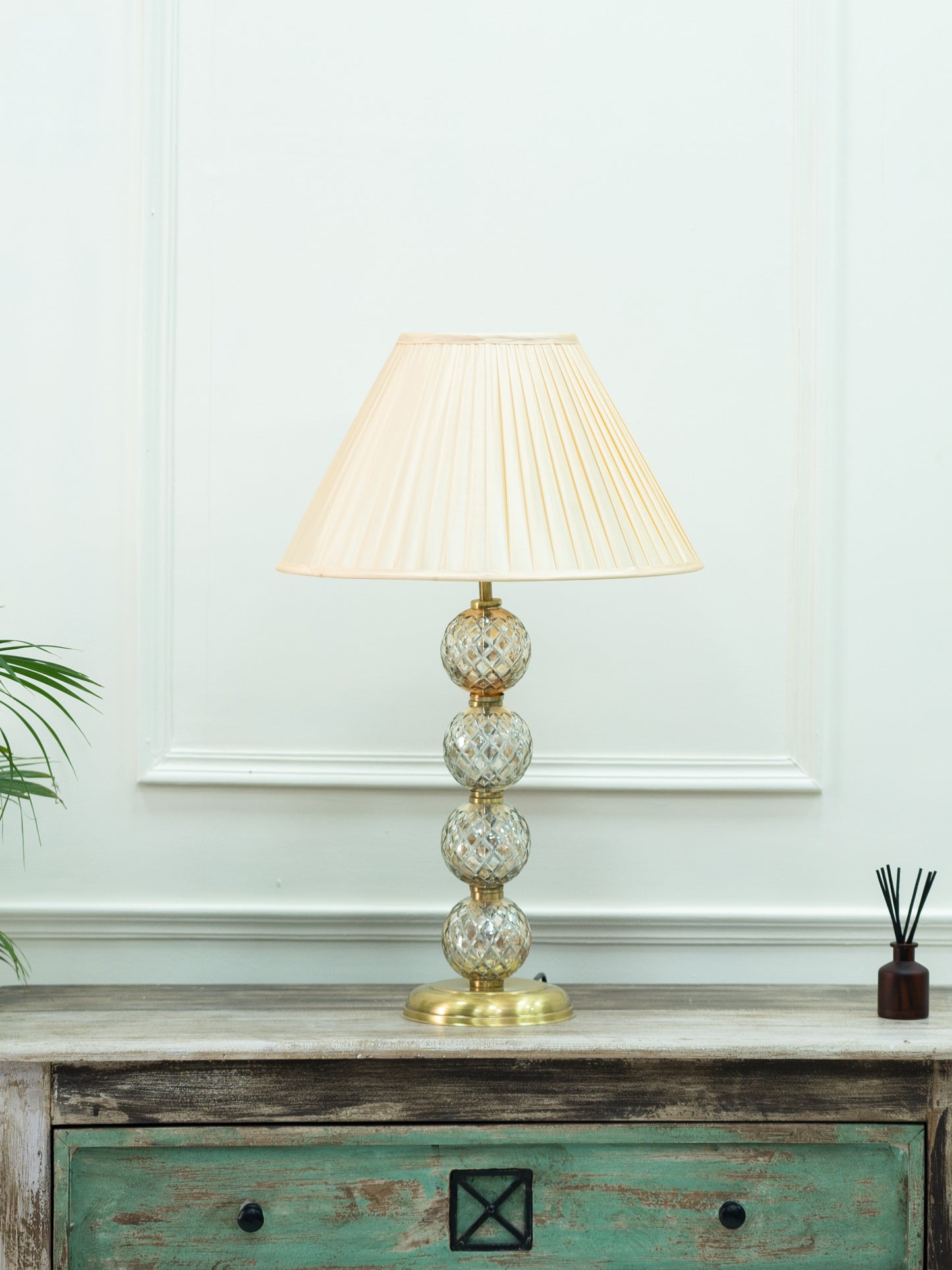 Heer Amber Table Lamp